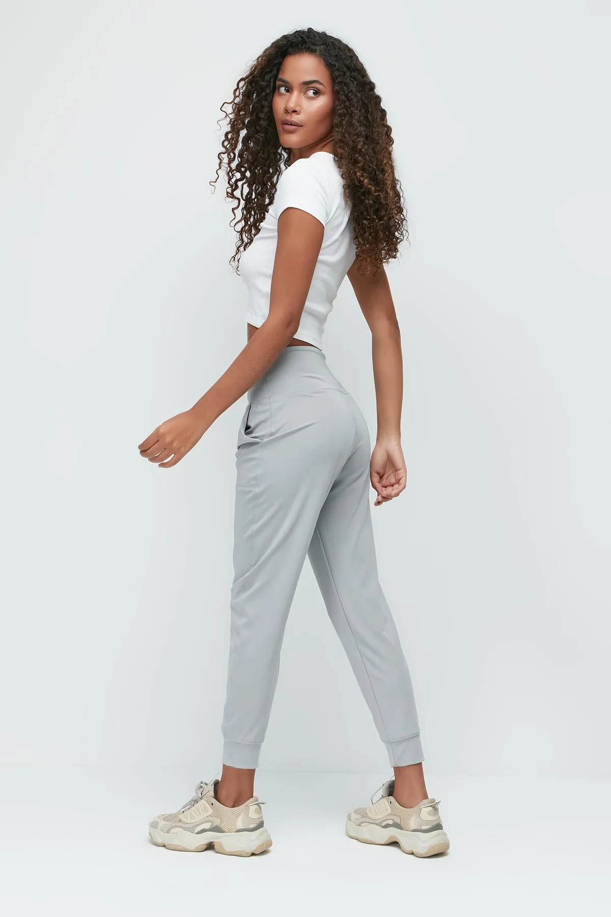C&City  Jogginghose mit hohem Bund und Bündchen am Bein, 811 Grau