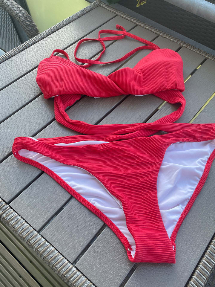 Maui Wowie Bikini in Rot günstig kaufen 38