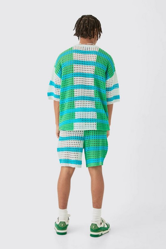 Oversize T-Shirt und Shorts mit Naht-Detail