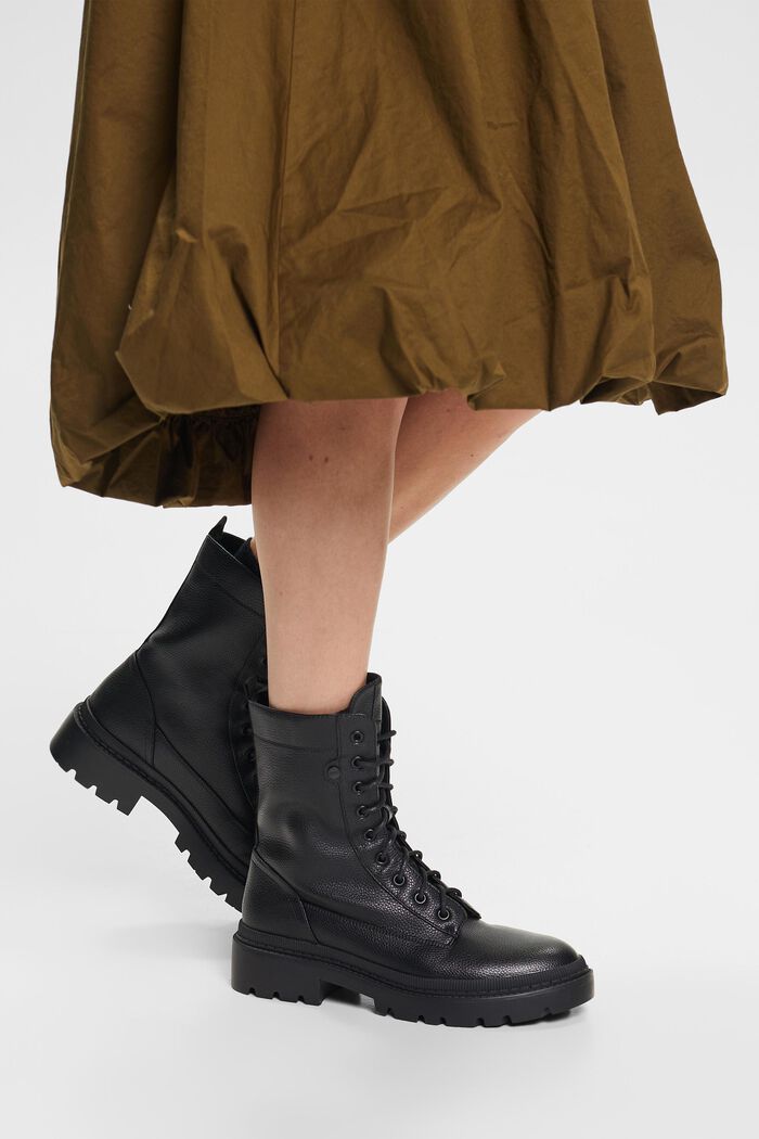 Schnürboots aus veganem Leder