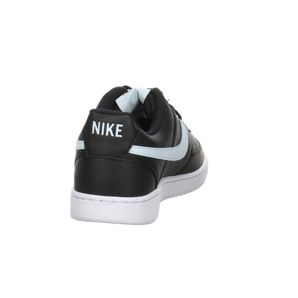 Nike Vision Low Sneaker