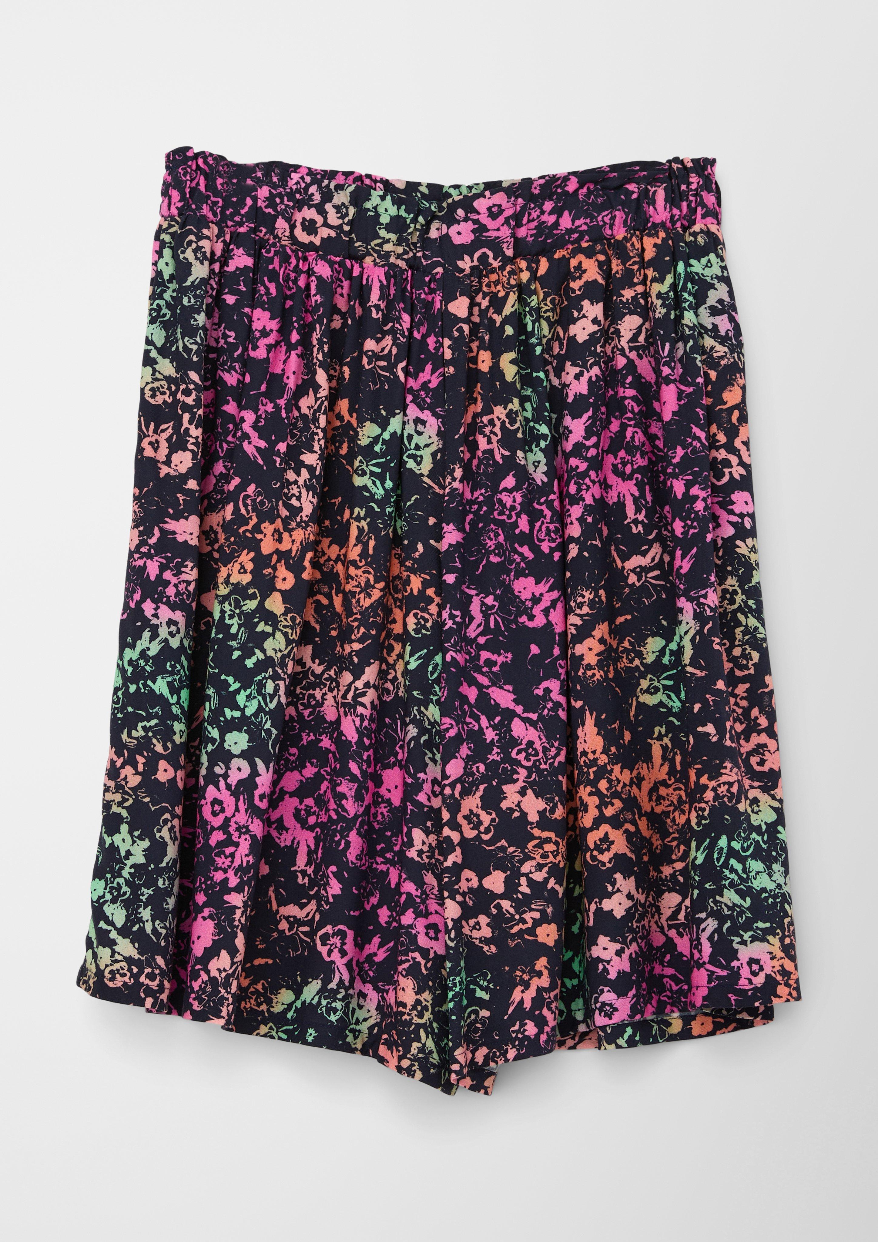 Loose: Shorts mit Allover-Print  2128563-59B3