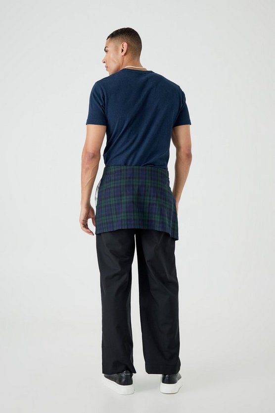 Hose mit geflochtenem Rock