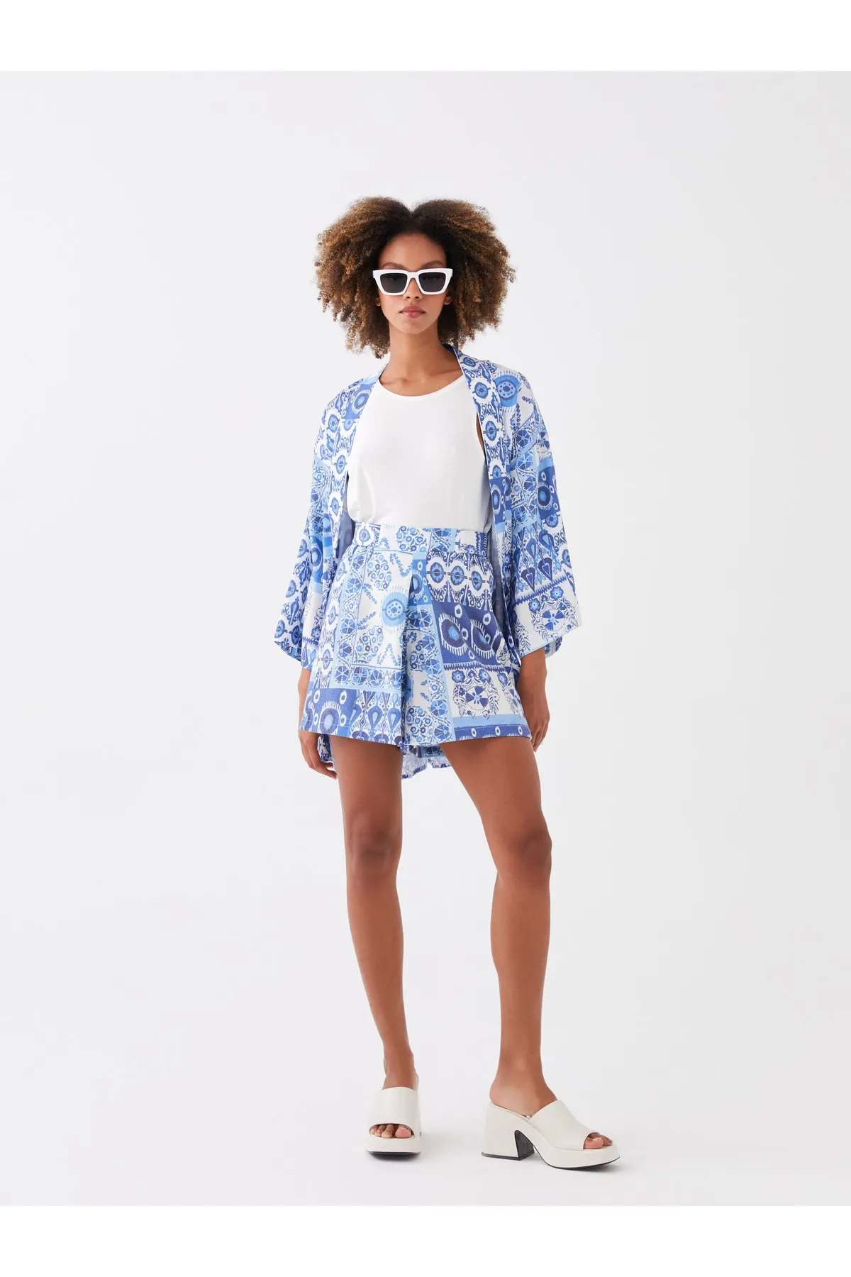 LC Waikiki  Lcw Lässige gemusterte Shorts für Damen mit elastischer Taille