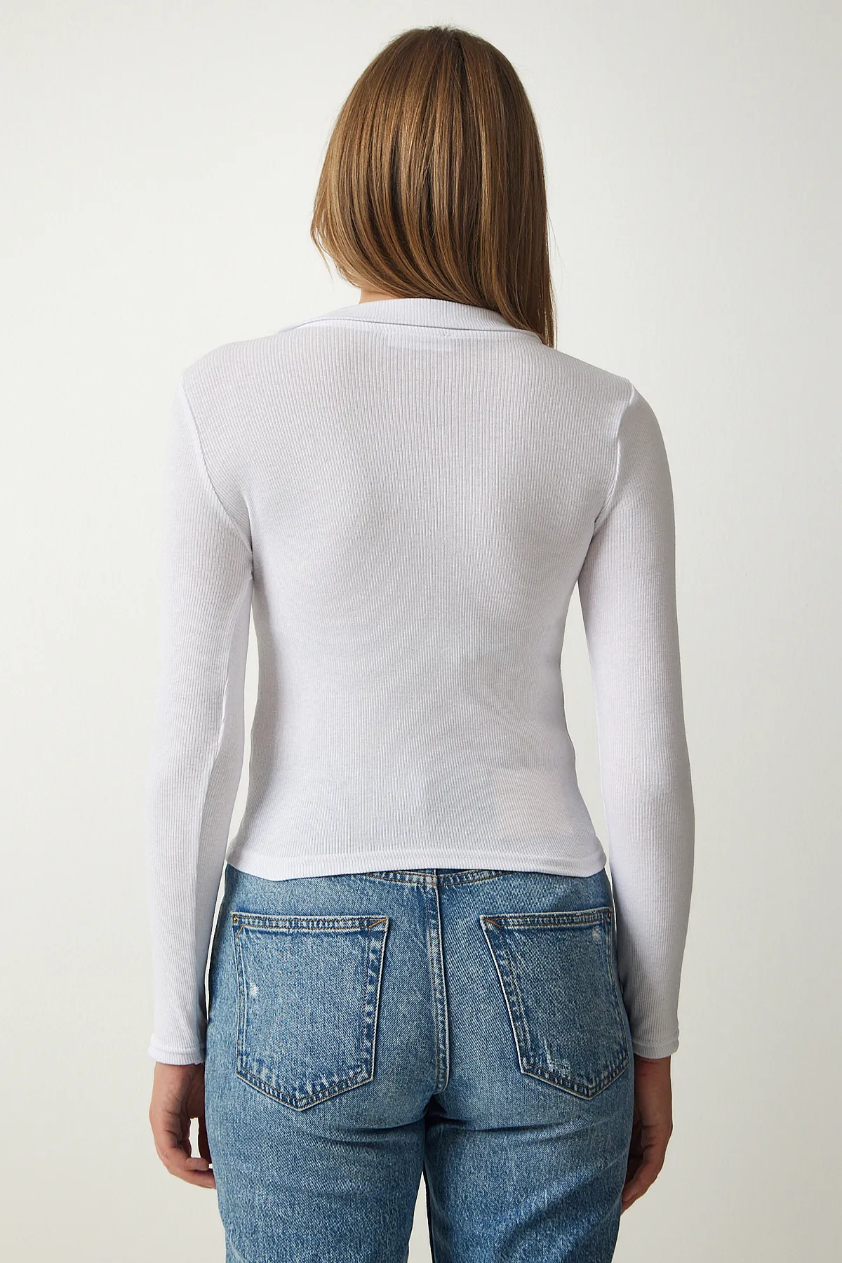Happiness İstanbul  Weiße Damen-Strickbluse mit Polokragen GT00111
