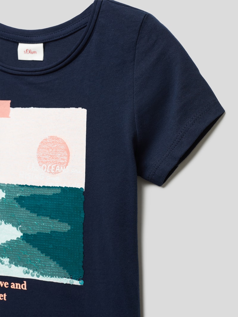 T-Shirt mit Applikation aus Pailletten in marineblau