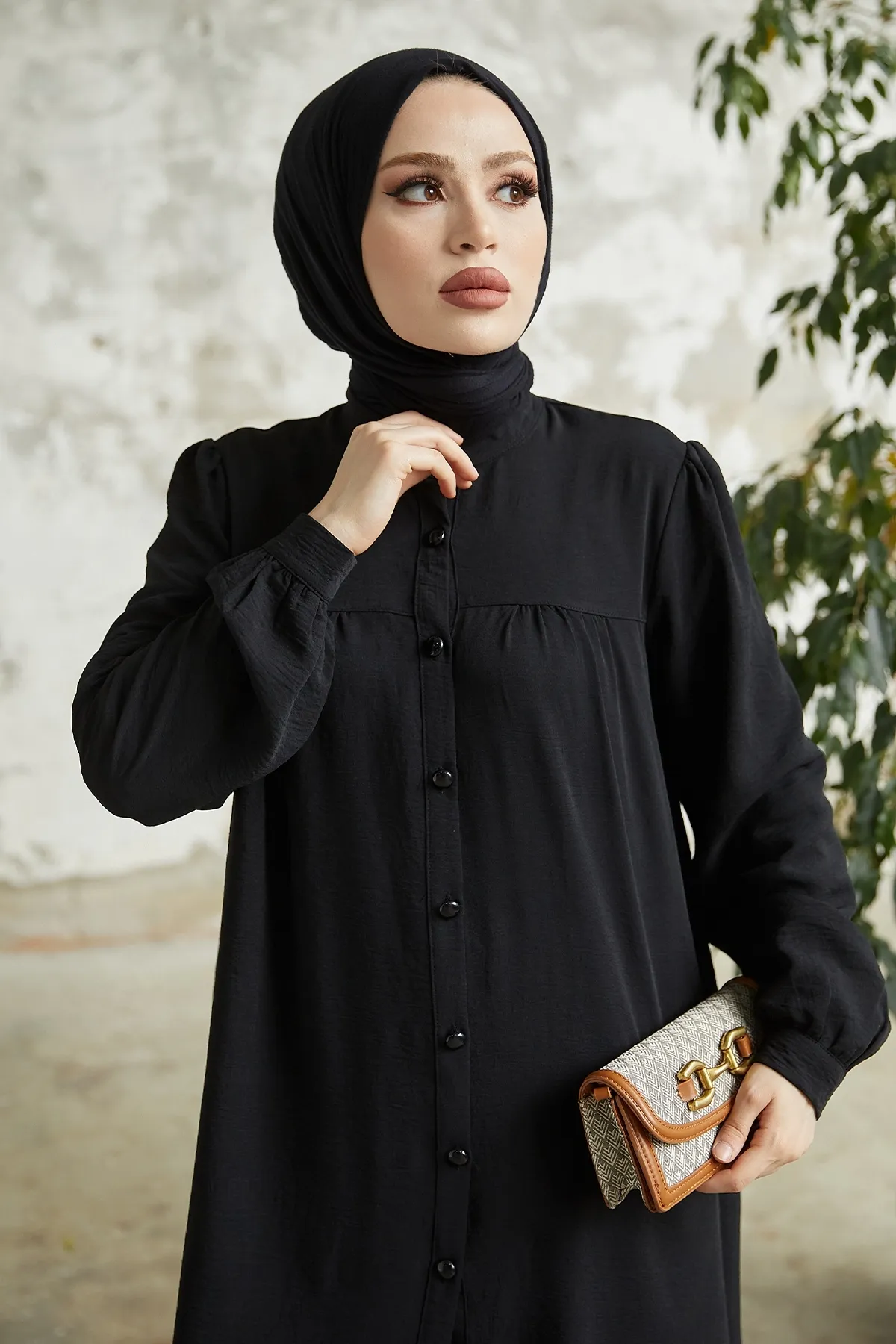 InStyle  Arfa Ayrobin geknöpfter Freizeitanzug – Schwarz
