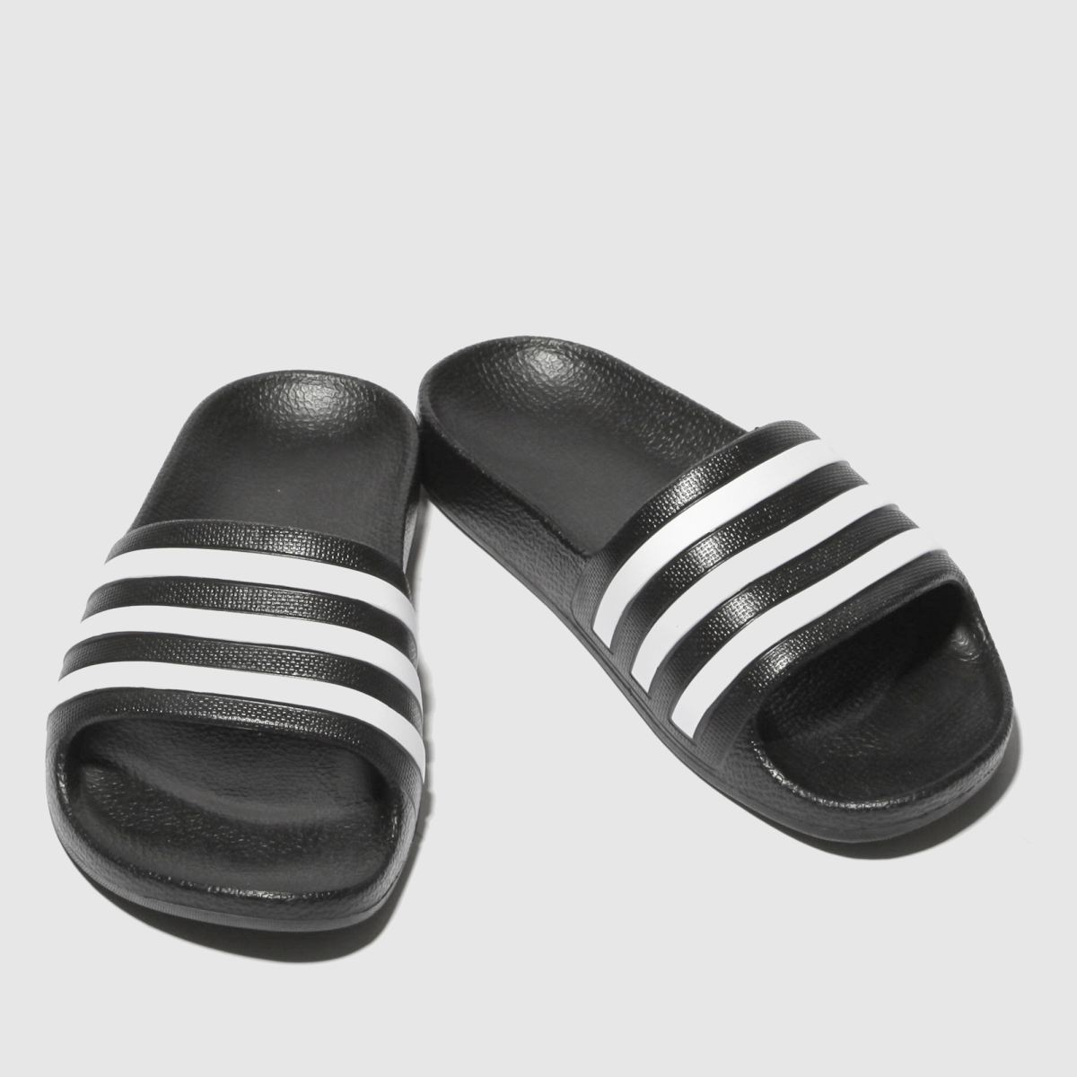 adidas svarta och vita adilette aqua juniorsandaler