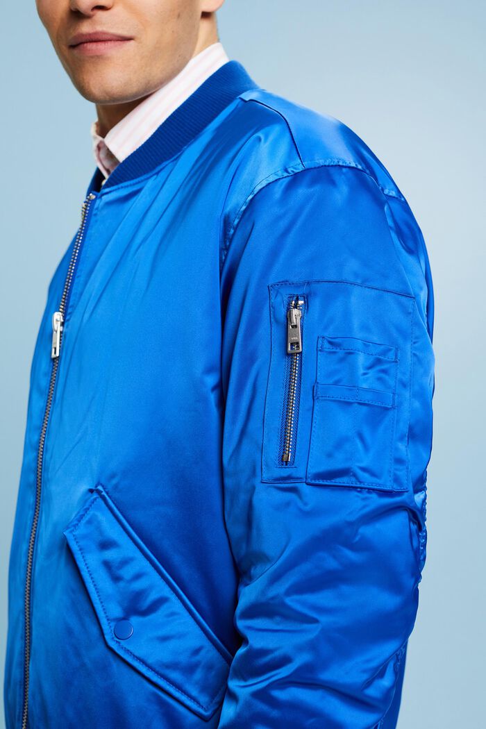 Bomberjacke aus Satin