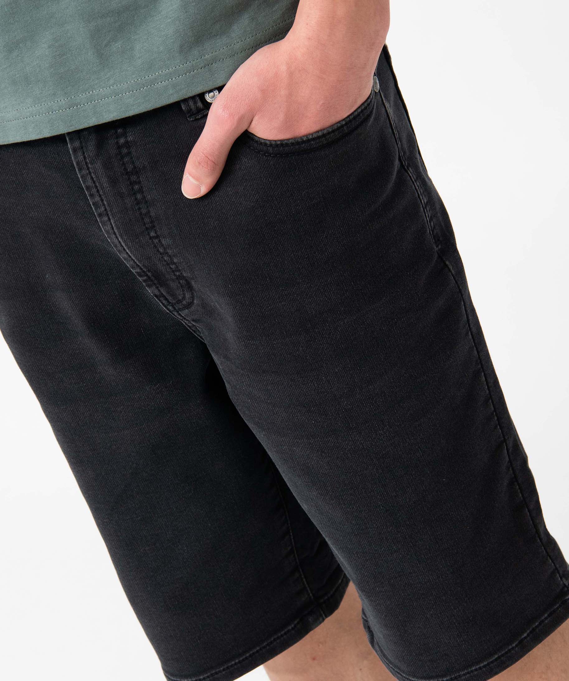 Bermuda en jean homme extensible coupe droite noir | GEMO