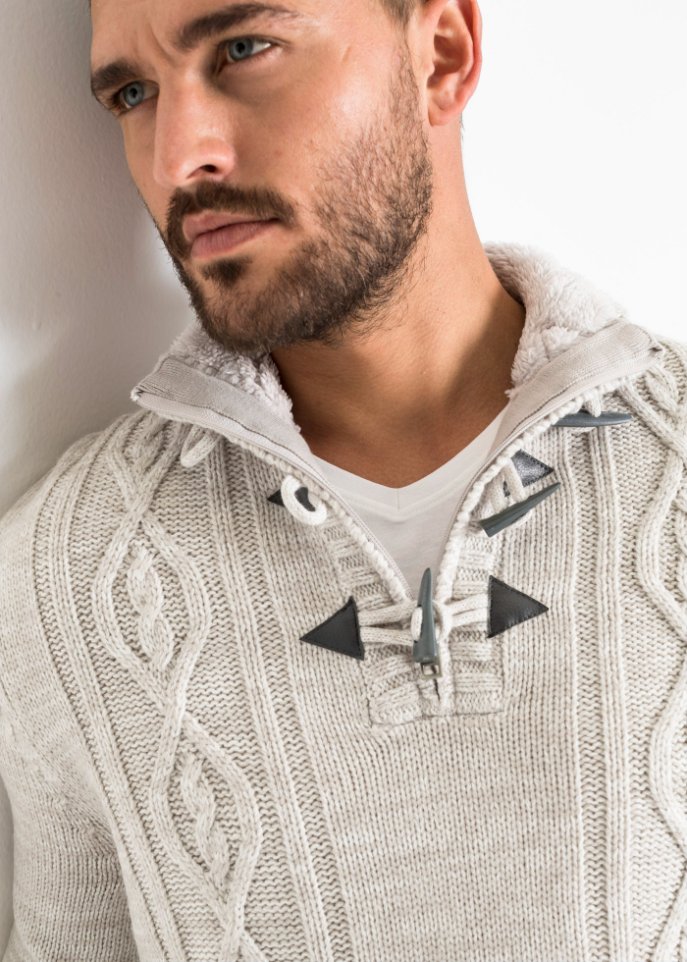 Pullover mit Zopfmuster