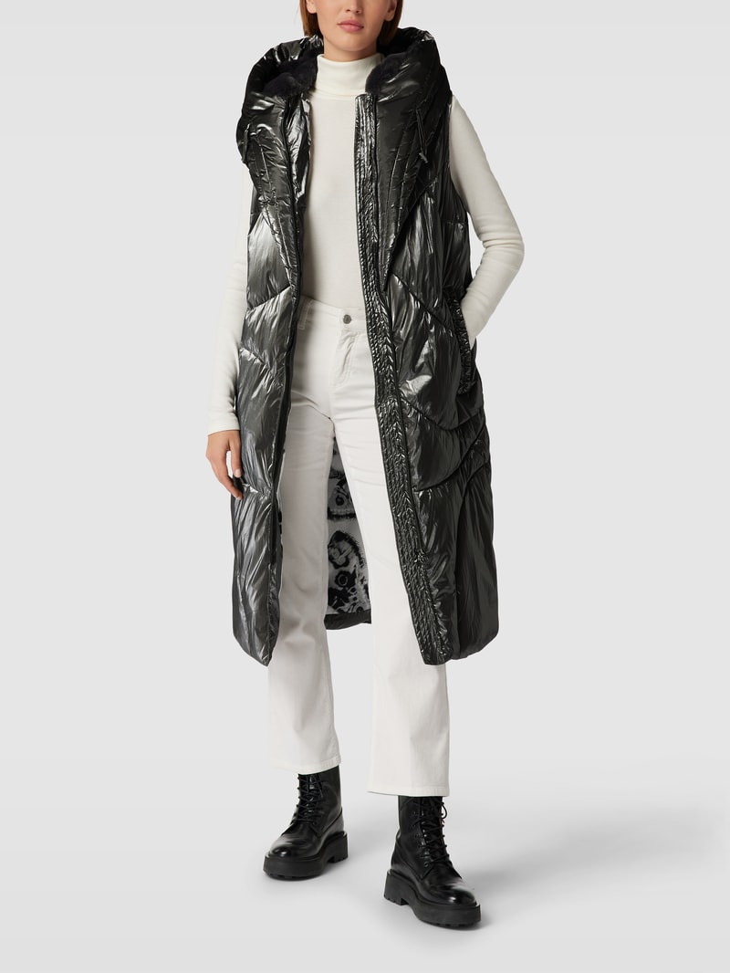 Steppweste mit Label-Details in silber