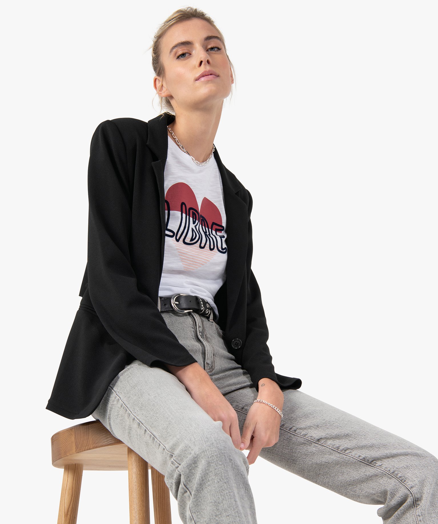 Tee-shirt femme à manches courtes avec motif cur blanc | GEMO