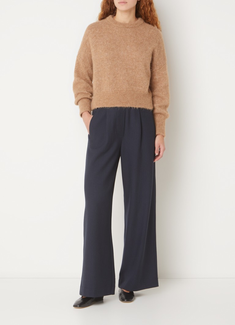 Pulover Sonny de la Bar's, un tricot gros dintr-un amestec de lână de alpaca, cu diverse modele.