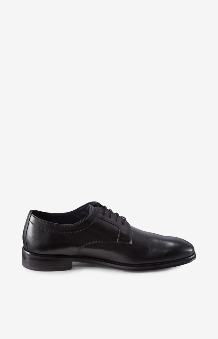 Derby Pero Kleitos in Schwarz