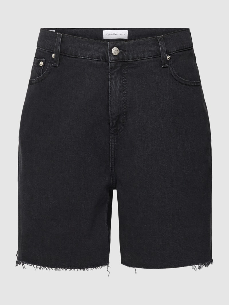 PLUS SIZE Jeansshorts mit Label-Patch in schwarz