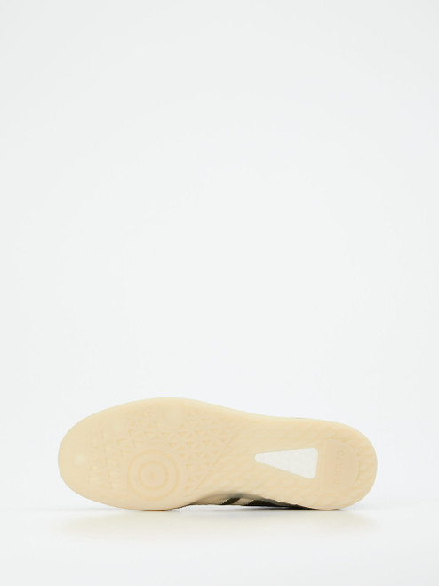 Sneaker-46616290139 Back 70