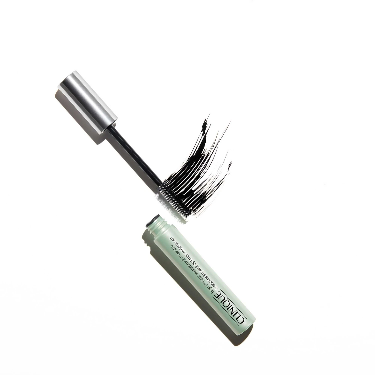 „Clinique High Impact“ – atsparus vandeniui