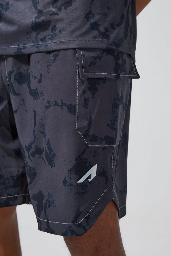 Cargo-Shorts mit Acid-Waschung und Active-Print