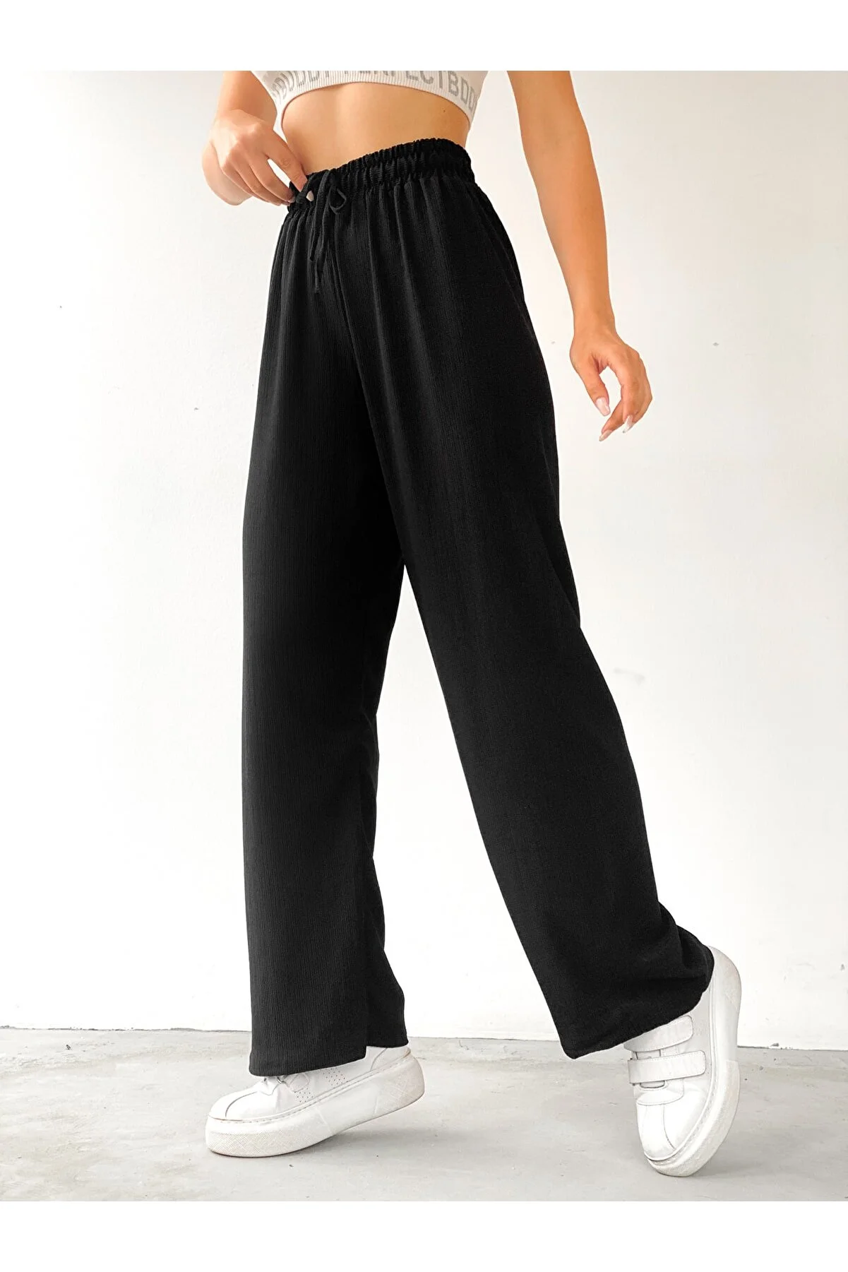 BEJNA  Schwarze Palazzo-Hose mit elastischem Bund für Damen