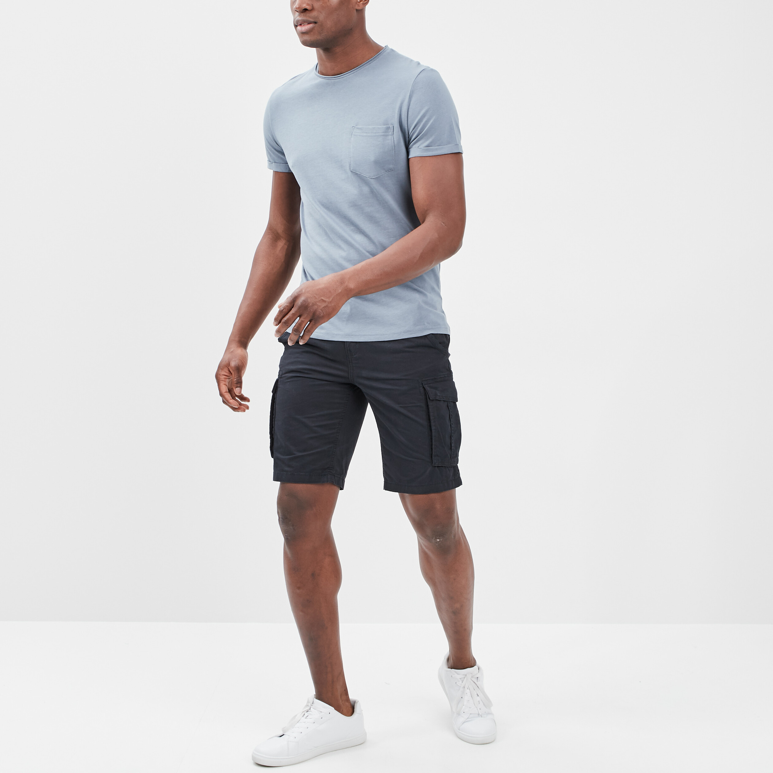 T-shirt col rond avec poche plaquée bleu gris homme | La Halle