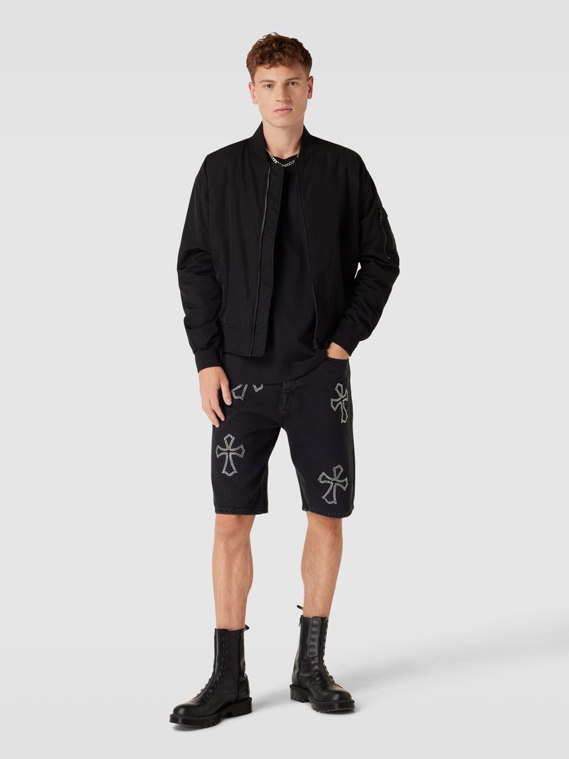 Jeansshorts mit Strasssteinbesatz in schwarz