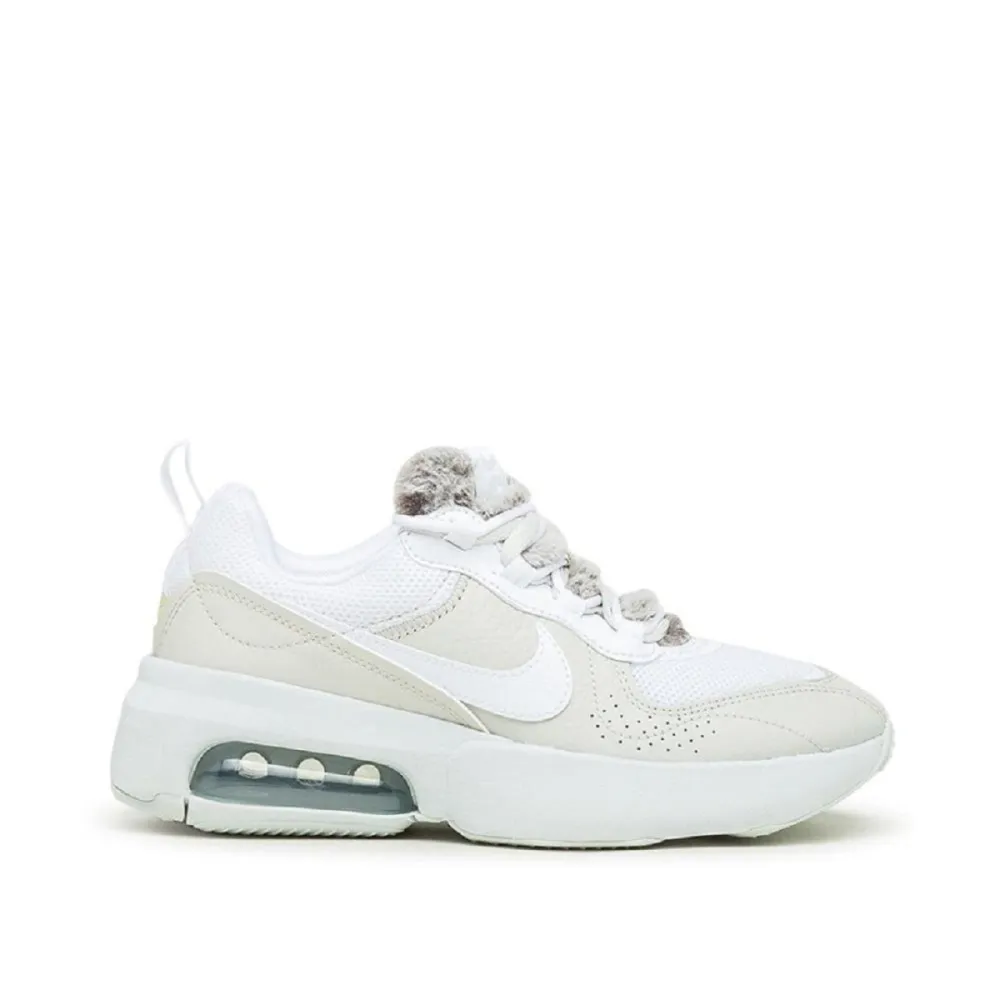 Nike WMNS Air Max Verona DC1166 001 / weiss