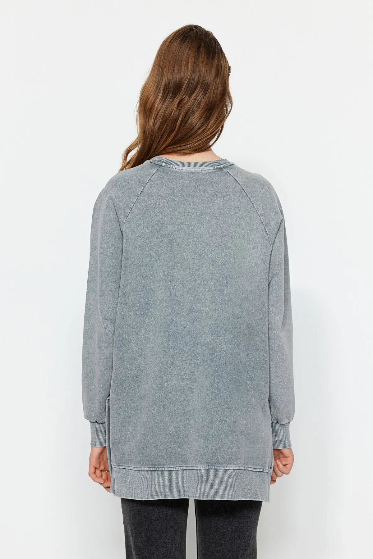 Trendyol Modest  Grau gewaschenes Strick-Sweatshirt TCTSS23TW00062