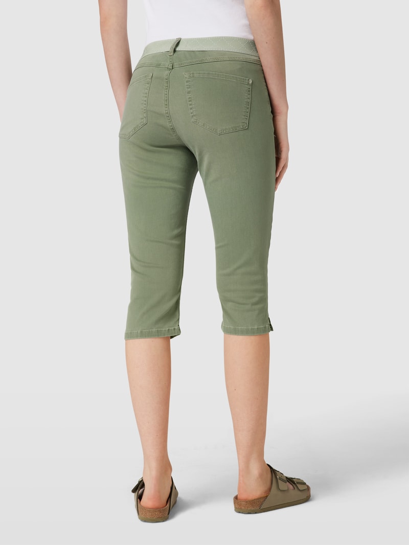 Caprijeans mit Eingrifftaschen in olivgrün