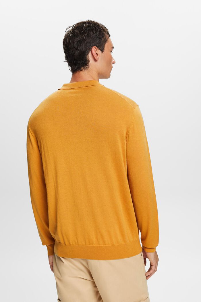 Wollpullover im Polo-Stil