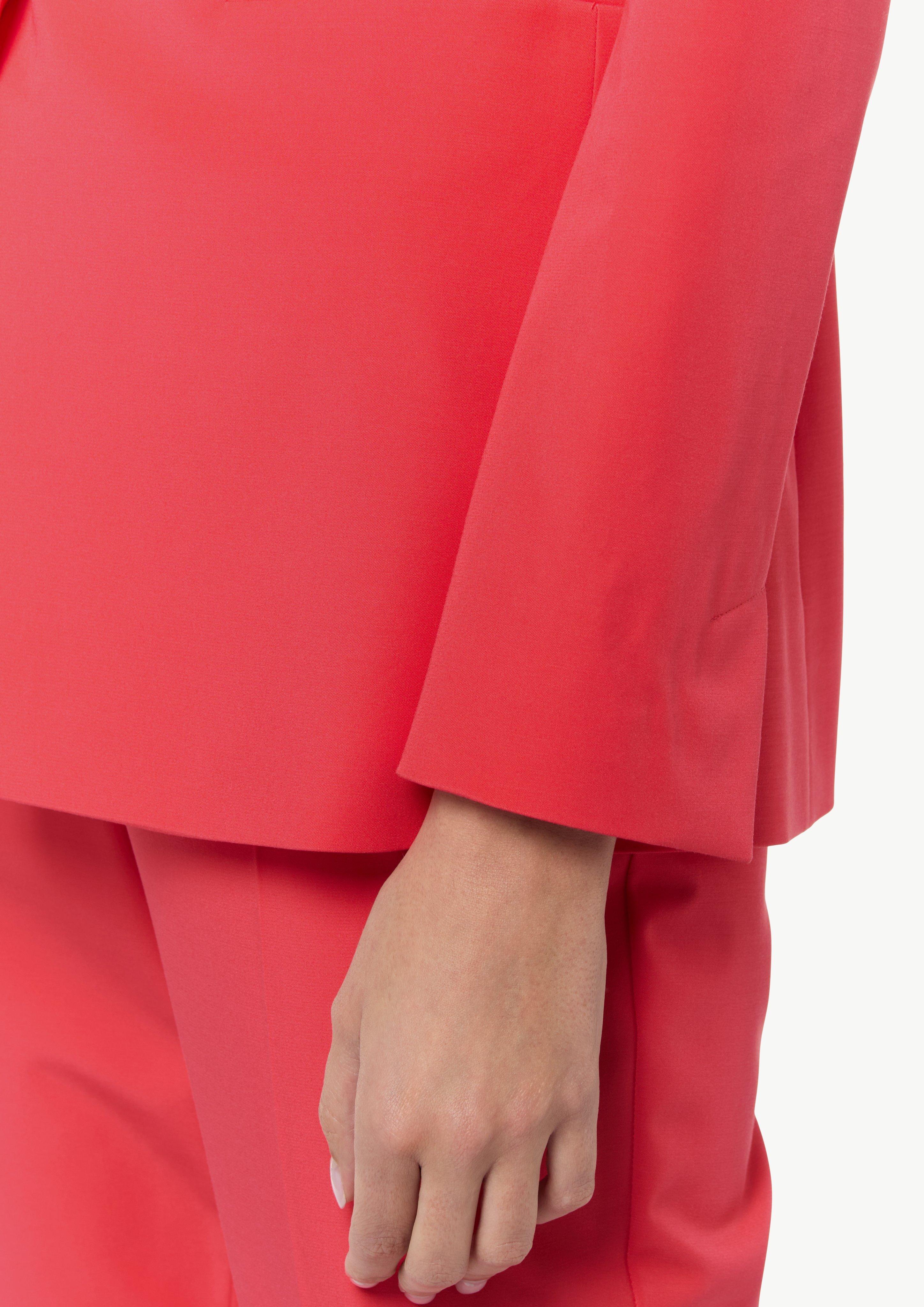 Elastischer, taillierter Blazer aus Viskosemix - pink