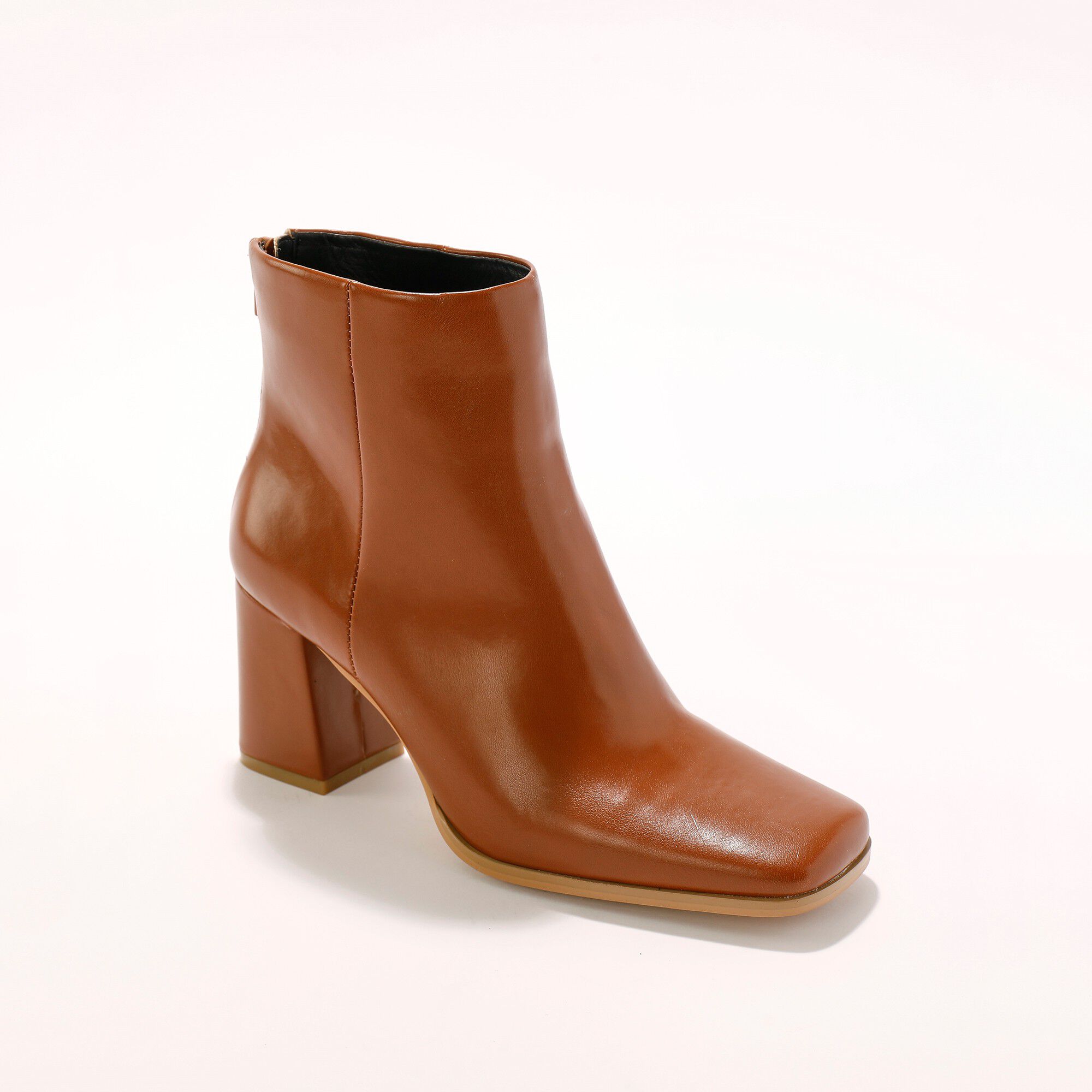Boots à talon à bout carré