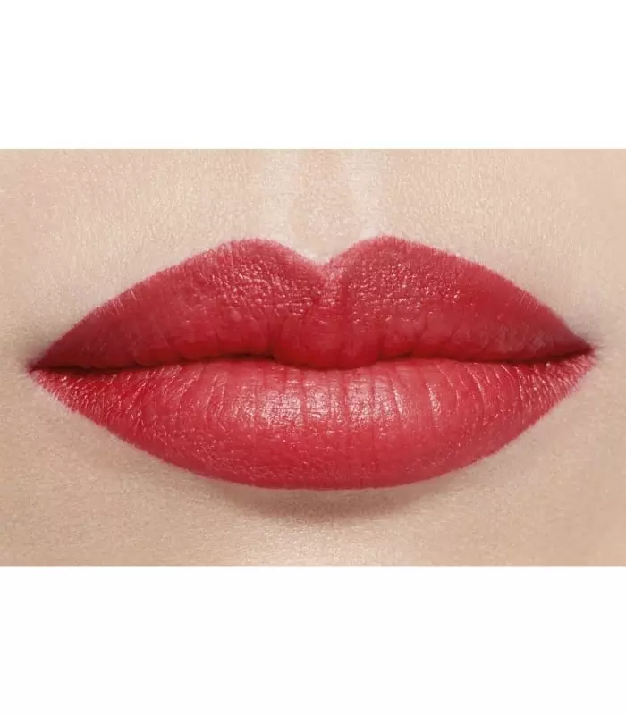 ROUGE ALLURE VELVET Le Rouge Velours Lumineux