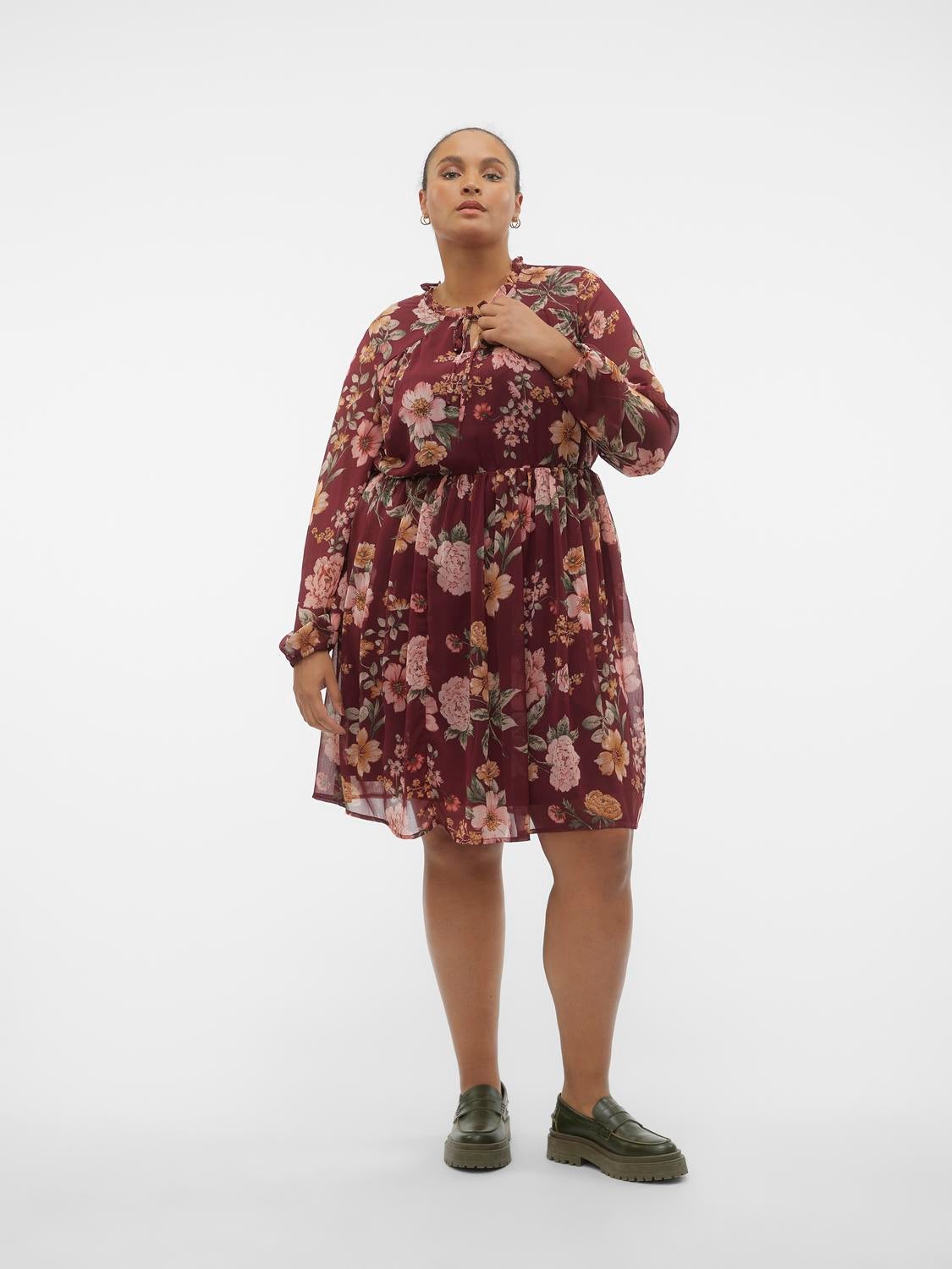 VMSILLA Kurzes Kleid