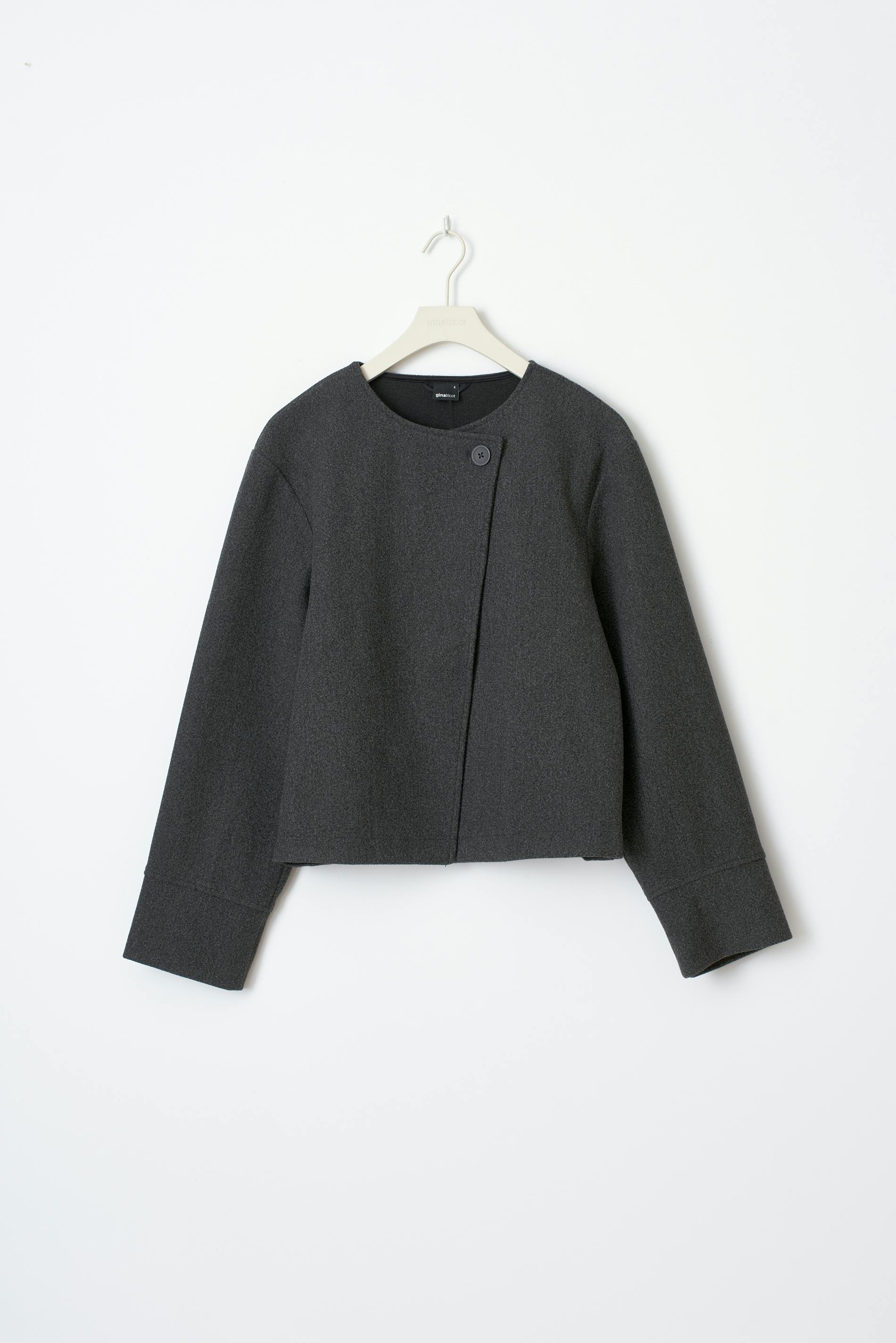 One button jacket