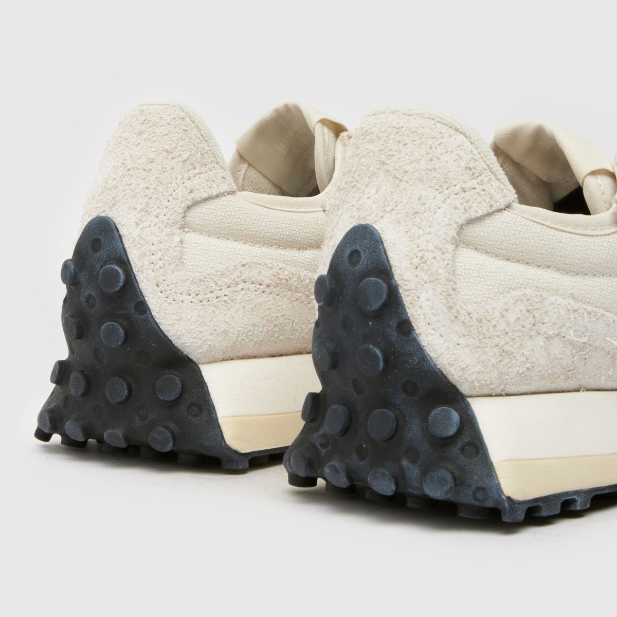 New Balance 327 – Stenfärgade sneakers