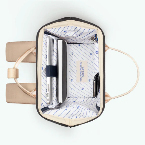 Lobito Adventurer Medium Backpack in Cream
