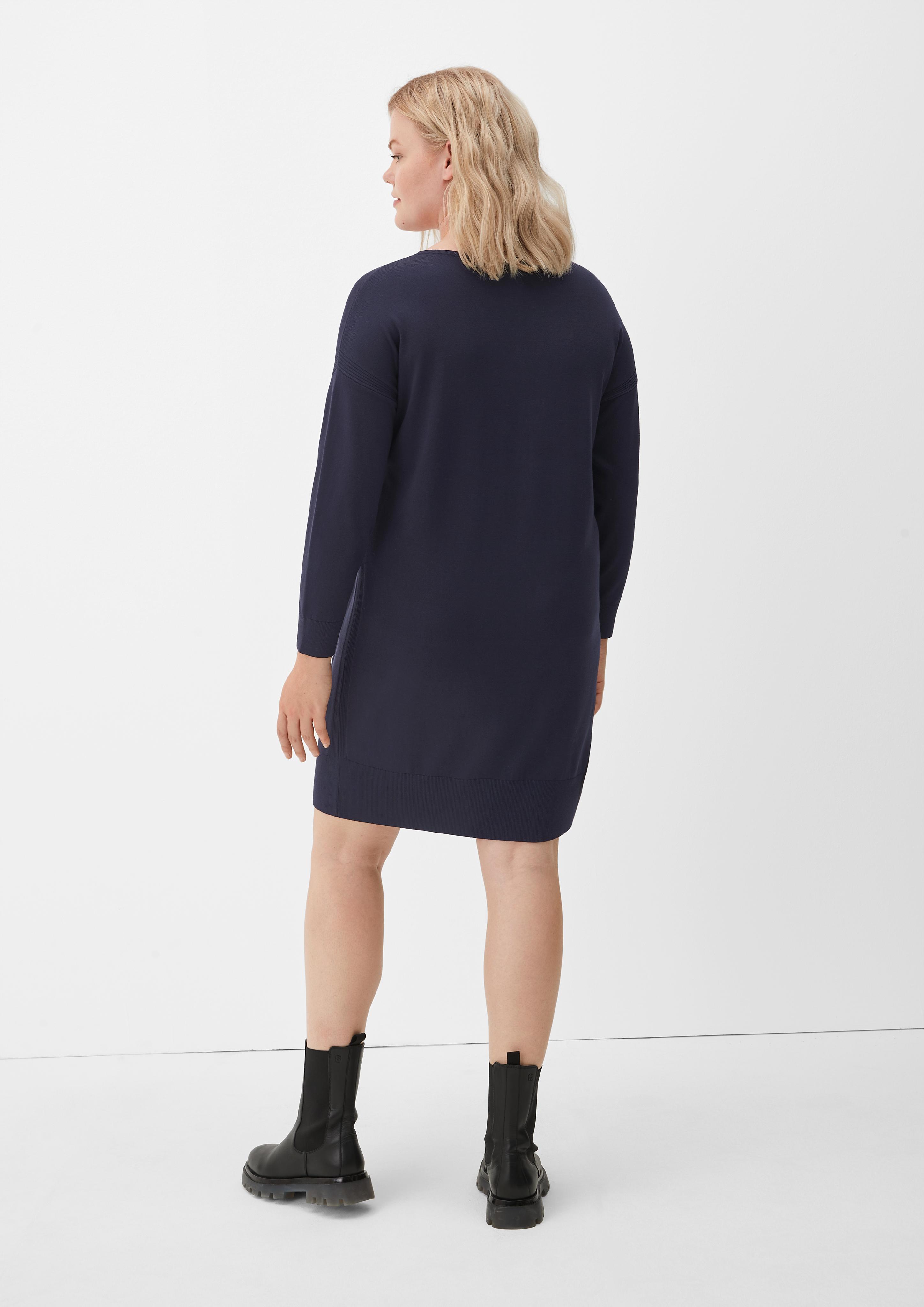 Strickkleid mit Strukturdetails  2121273-5959