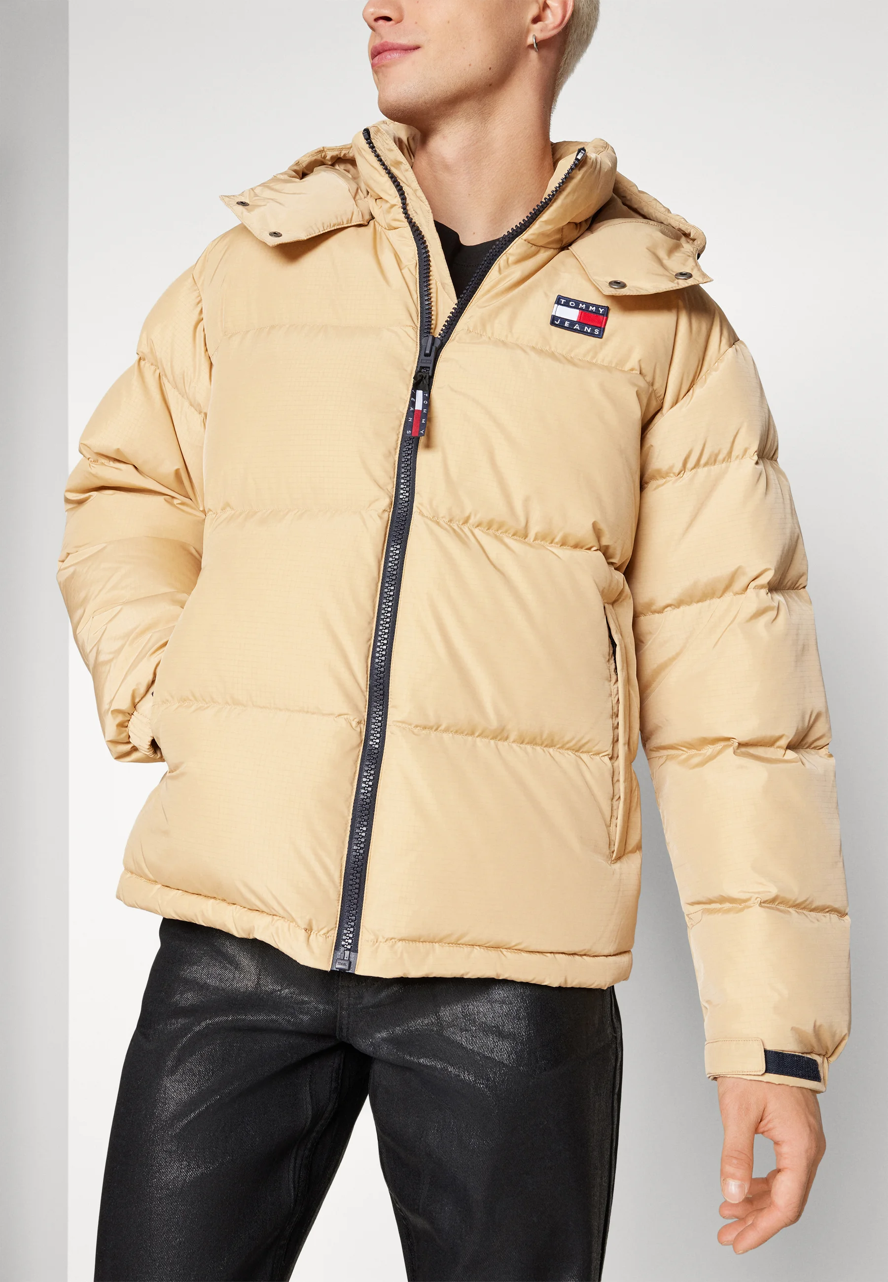 Tommy Jeans ALASKA - Chaqueta de plumas