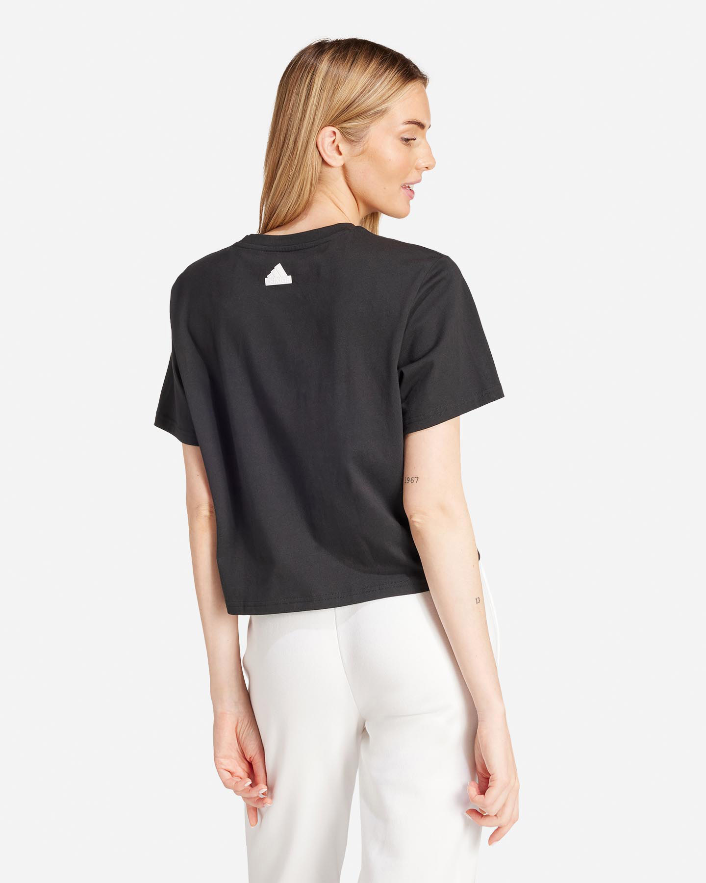 T-shirt Adidas Brand Love W IY3408