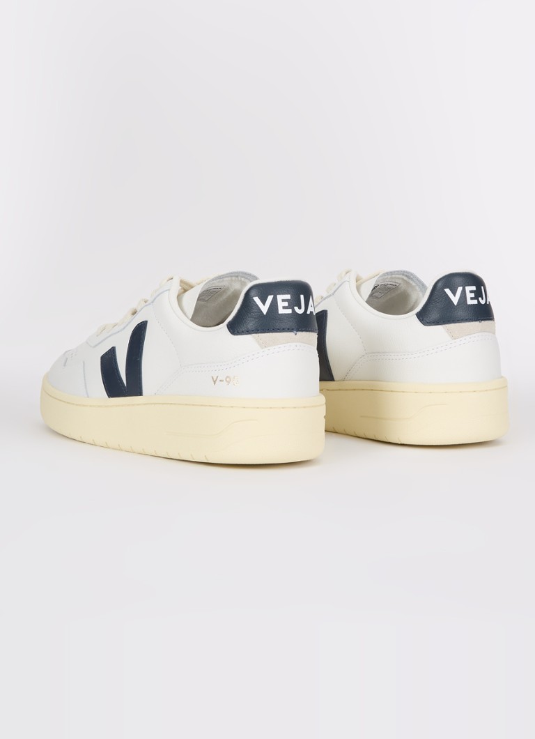 Veja V-90 odiniai sportbačiai