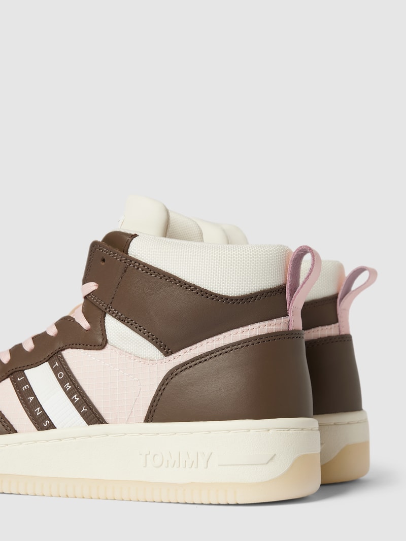 High Top Sneaker mit Label-Detail Modell 'RETRO BASKET' in hellbraun