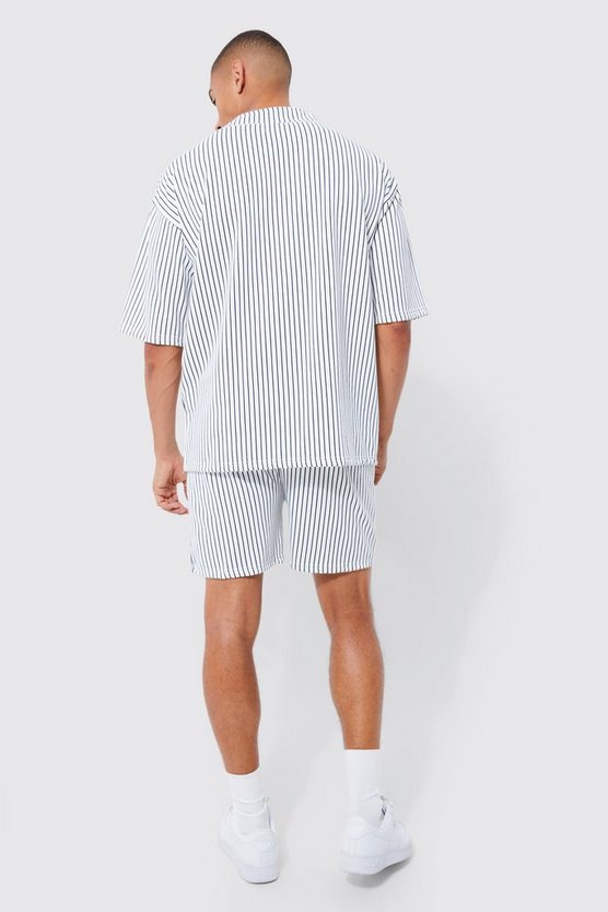 Oversize Nadelstreifen Baseball-Poloshirt & Shorts