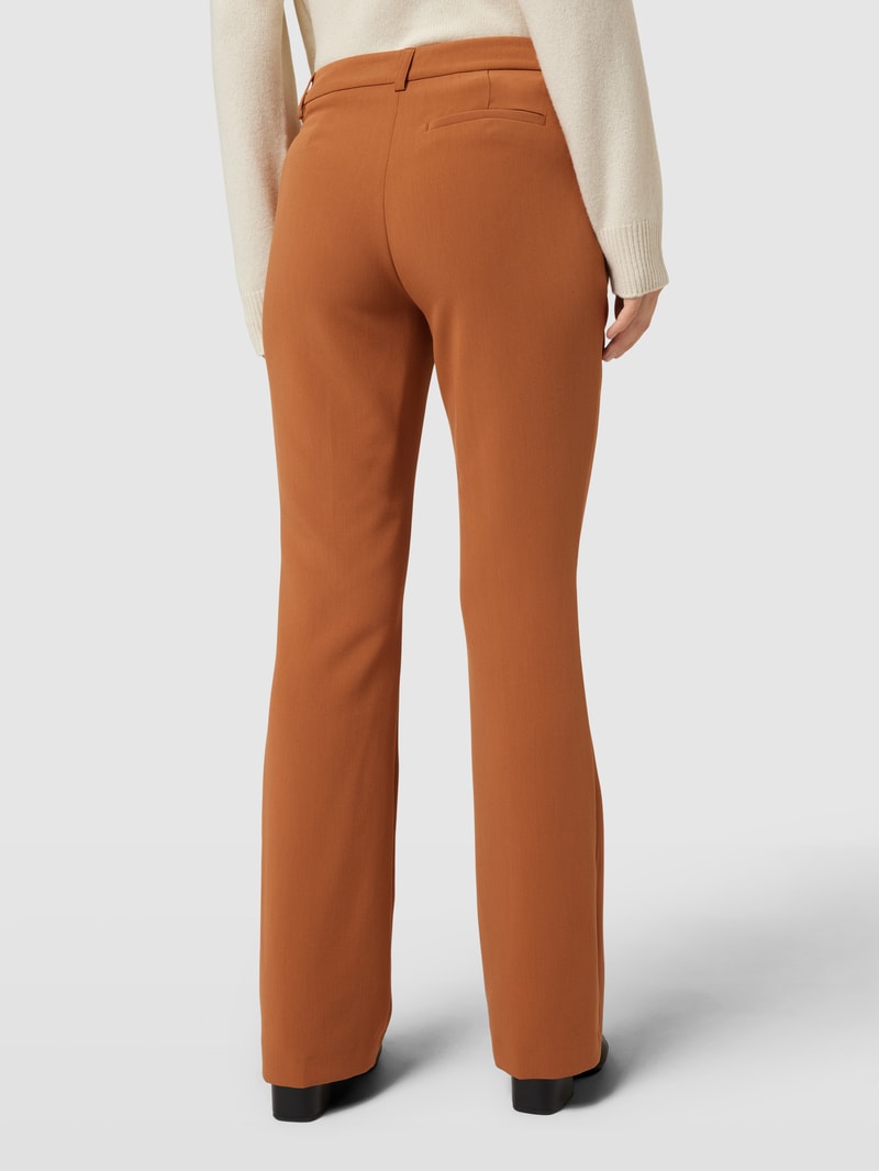 Stoffhose mit Bügelfalten in cognac
