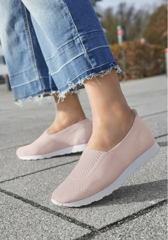 Sneaker