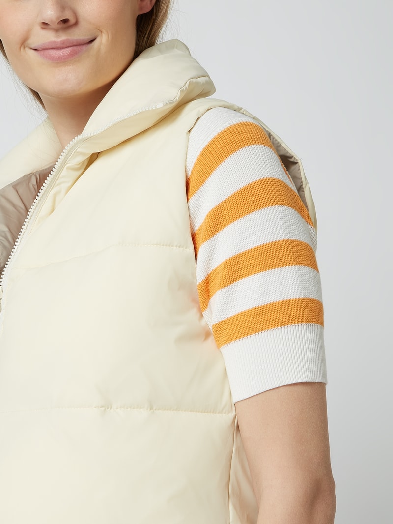 Steppweste mit Stehkragen in offwhite