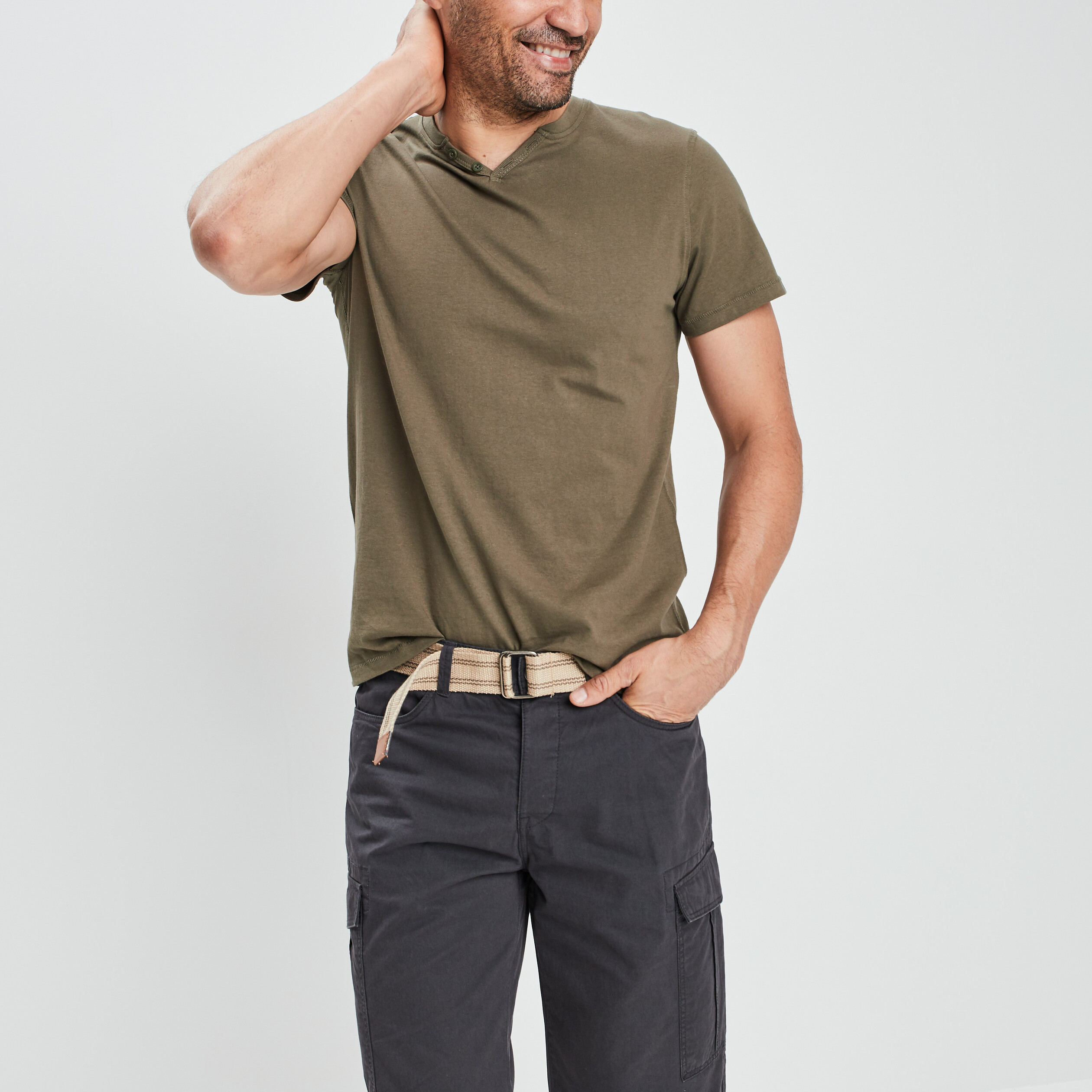 T-shirt manches courtes col tunisien vert kaki homme | La Halle
