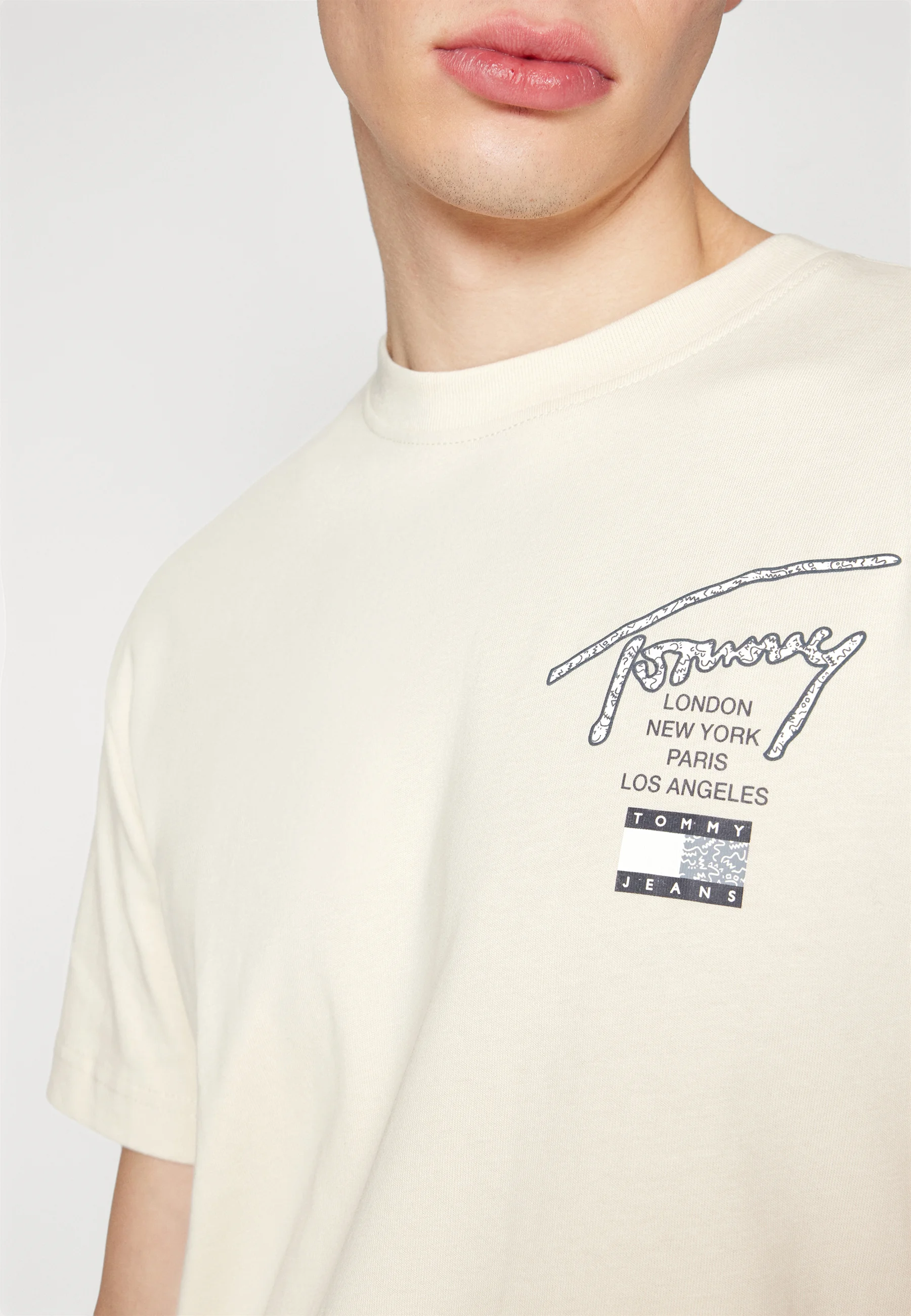 Tommy Jeans LOGO TEE - Camiseta con estampado