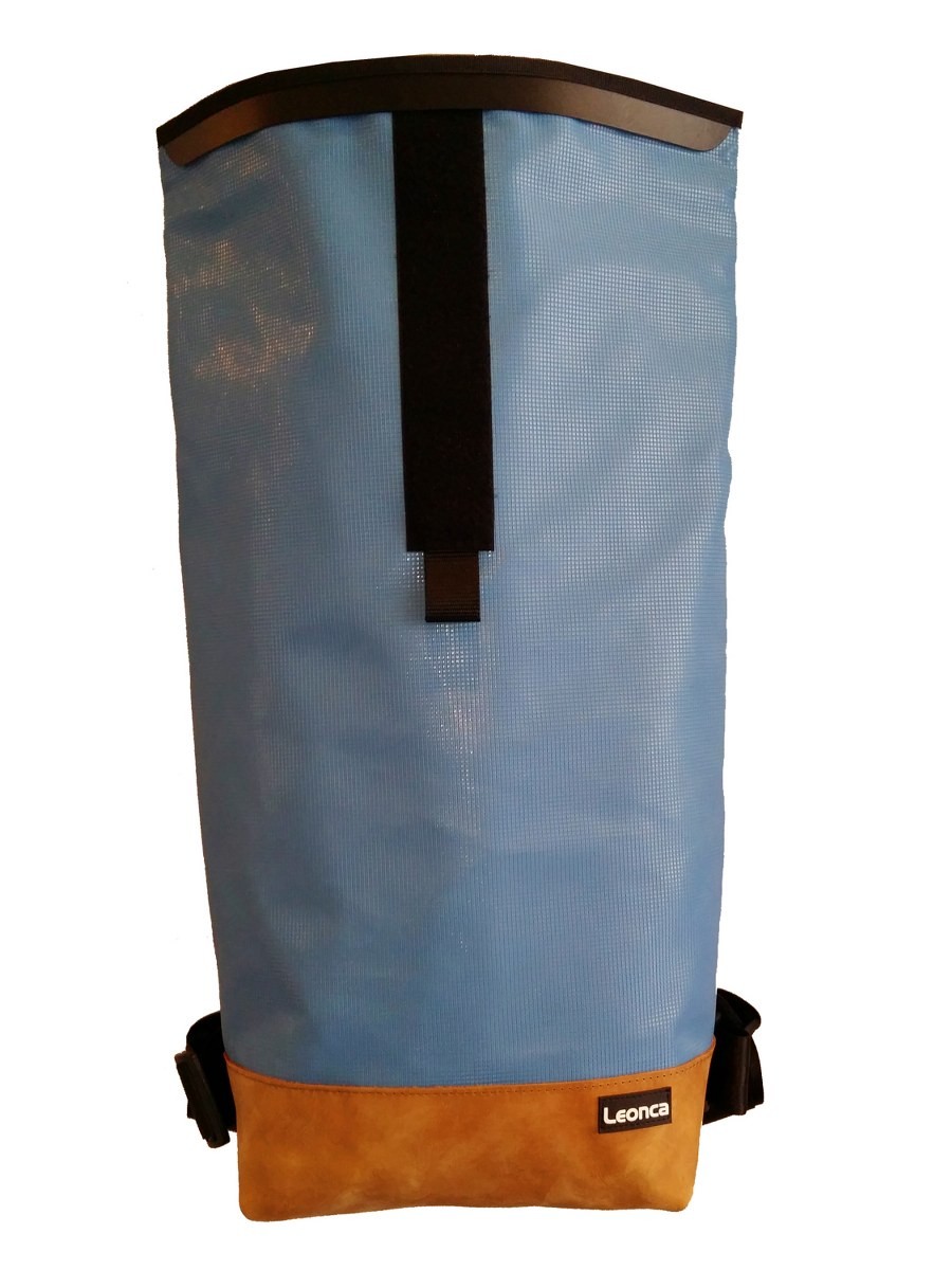 LEONCA Handtaschen blau Rollrucksack Turnmatte & Turnbockleder L