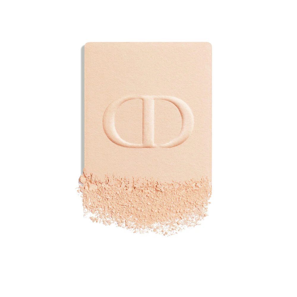 Kompaktný make-up Dior Forever Natural Velvet